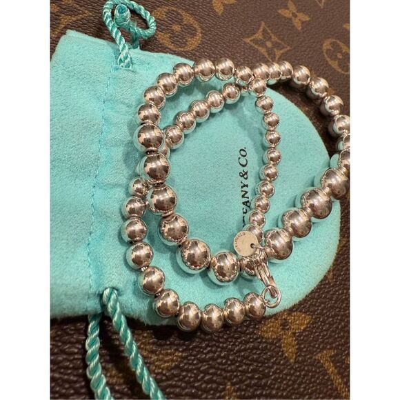 TIFFANY & CO. STERLING SILVER 925 GRADUATED BEAD BALL NECKLACE 16" - Picture 4 of 9